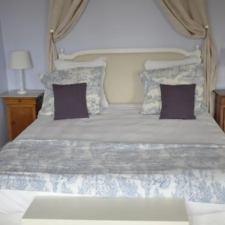 D'hotes Du Bas Manoir 住宿加早餐酒店 3*