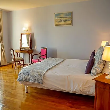 D'hotes Du Bas Manoir Oda ve Kahvaltı