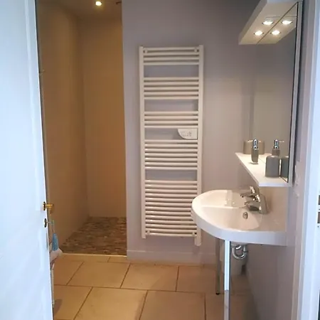 D'hotes Du Bas Manoir Oda ve Kahvaltı