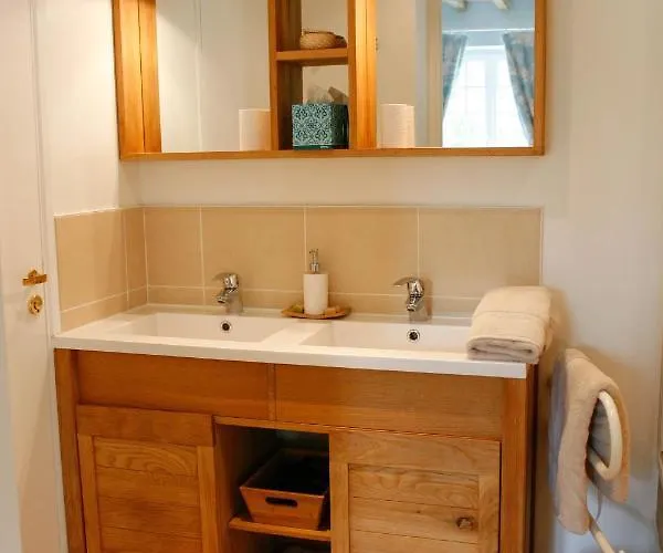 D'hotes Du Bas Manoir 3*